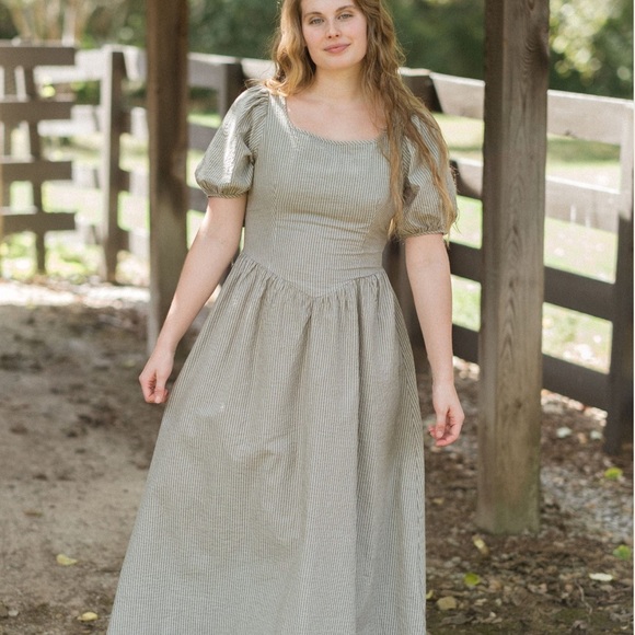 Neuflora Dresses & Skirts - Neuflora Edith Dress Women’s Cottagecore Dress with Side Zipper Size XL